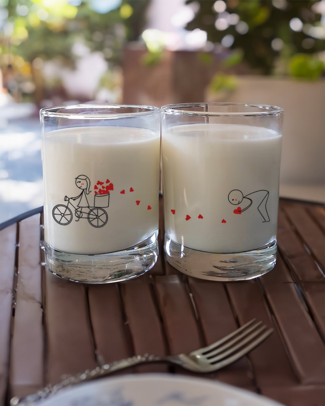 Explore BoldLoft Drinking Glasses for Couples: Playful Whiskey Glasses with Signature Stick Figure Designs